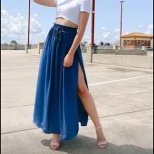 Hem & Thread smocked split hem maxi skirt NWT